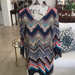 Colorful comfy v-neck top by Peck & Peck